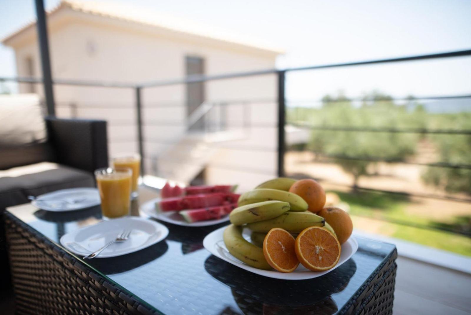 Three Charites Resort Gialova Esterno foto
