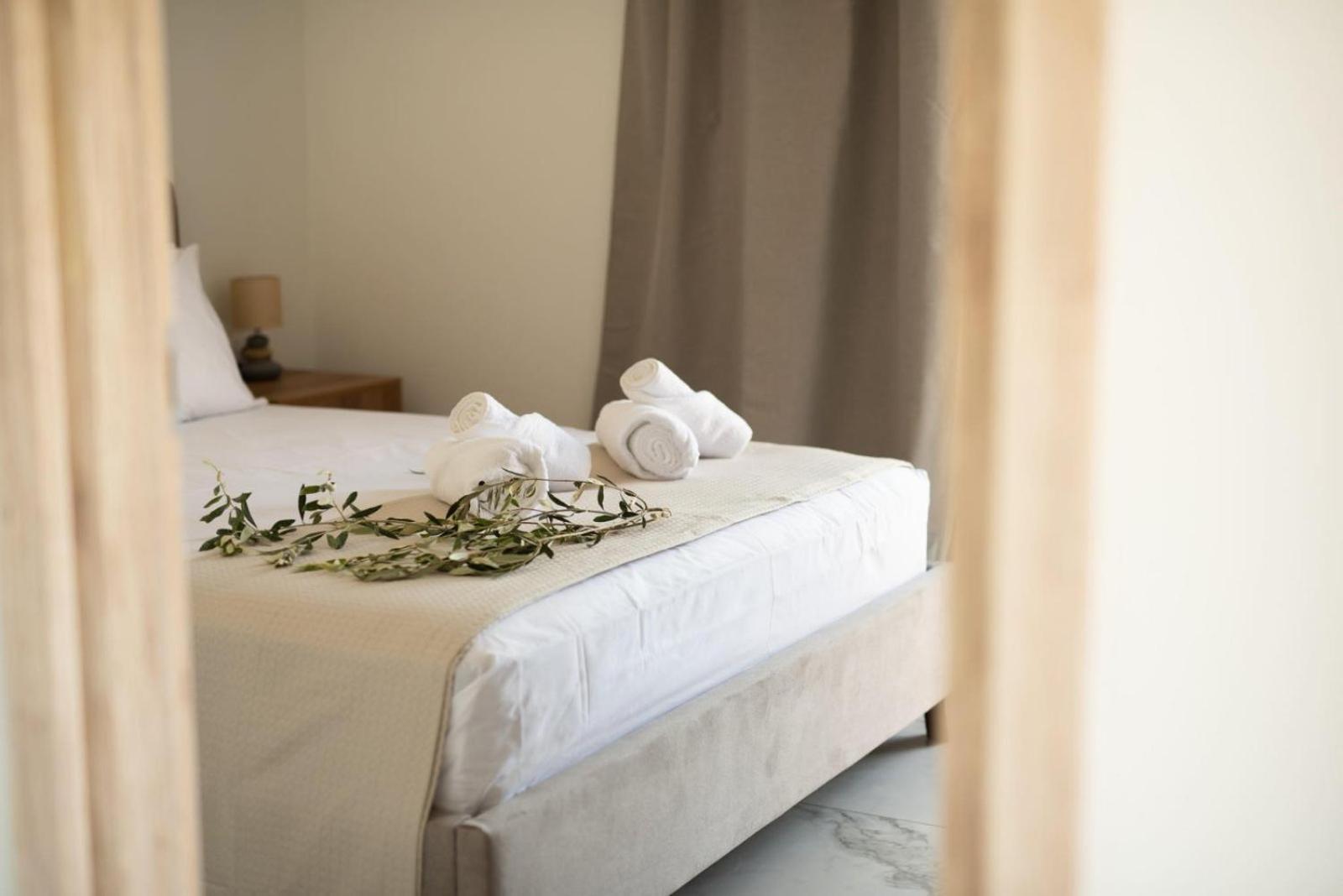 Three Charites Resort Gialova Esterno foto