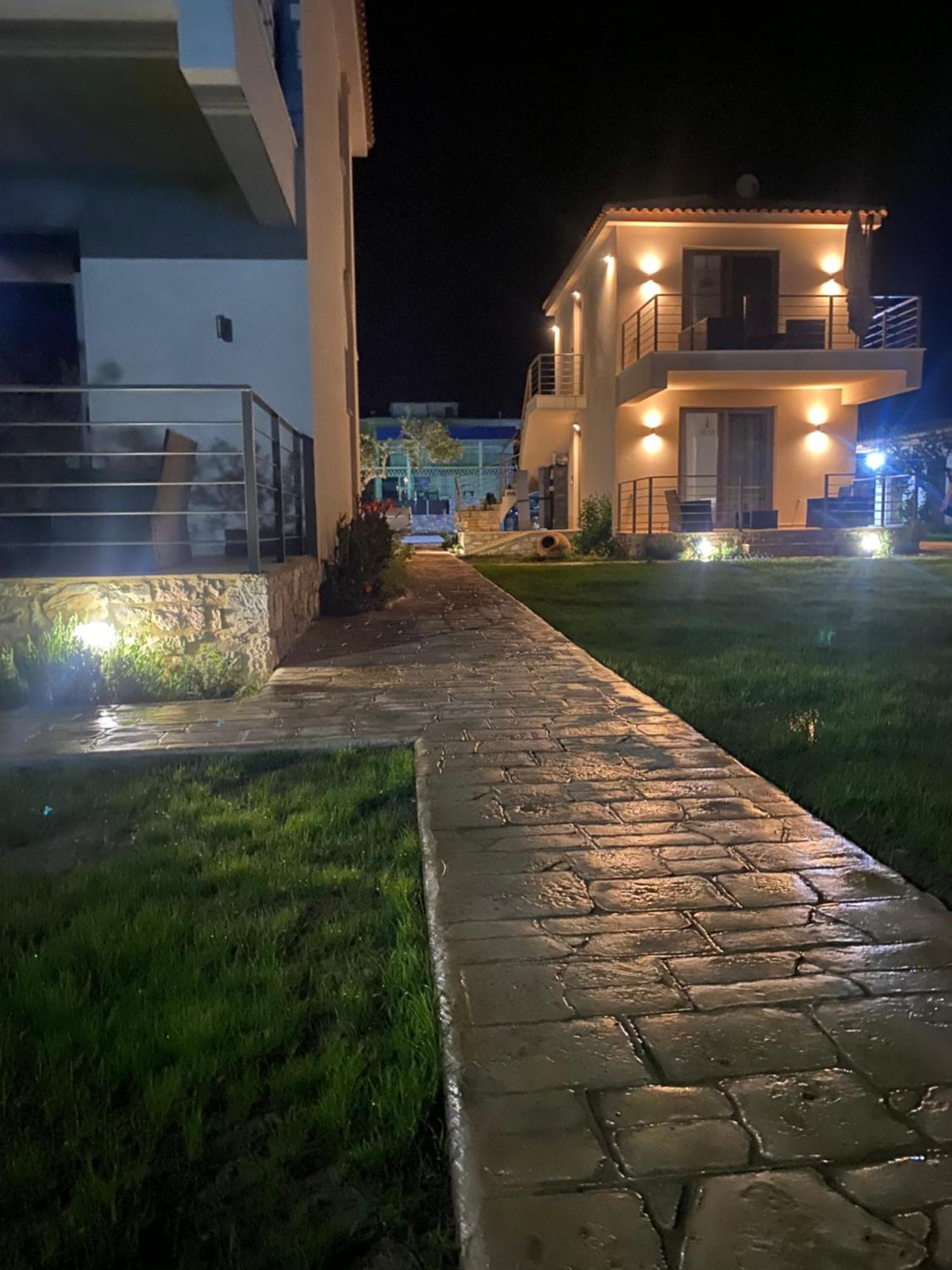 Three Charites Resort Gialova Esterno foto