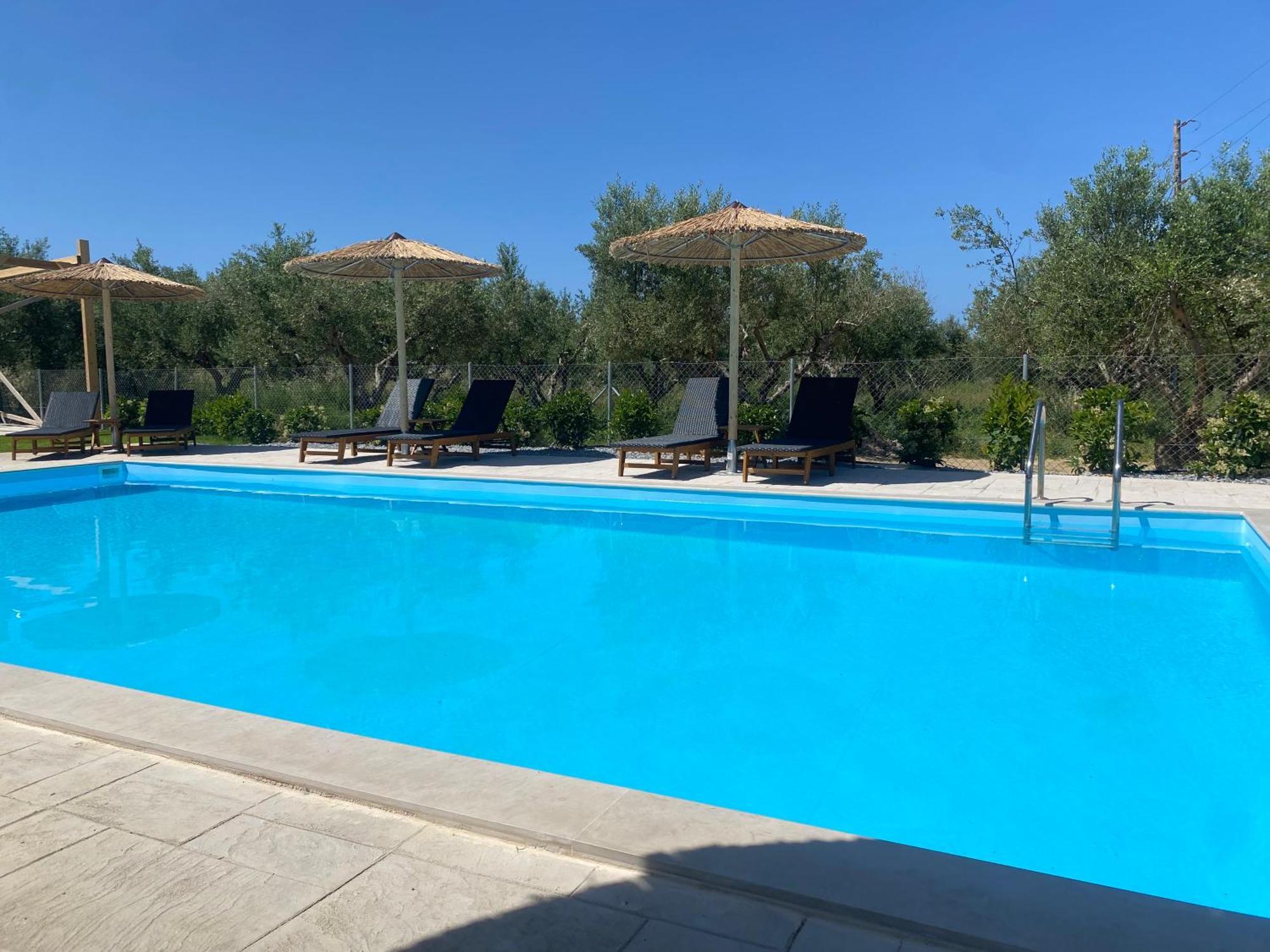Three Charites Resort Gialova Esterno foto